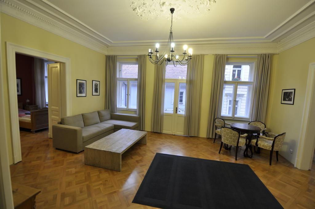 Apartament Liliova *